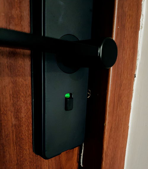 自從安裝了VOC智能門鎖X6，出門再也不怕忘記帶鑰匙了